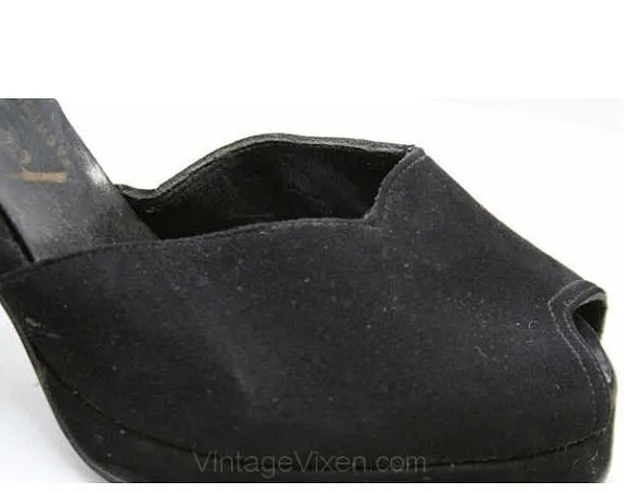 1940s Black Suede Platforms with Jagged Ankle Strap - Size 5 Shoes - 40s Platforms - NOS Deadstock - Fall Peep Toe 40's Hollywood Style