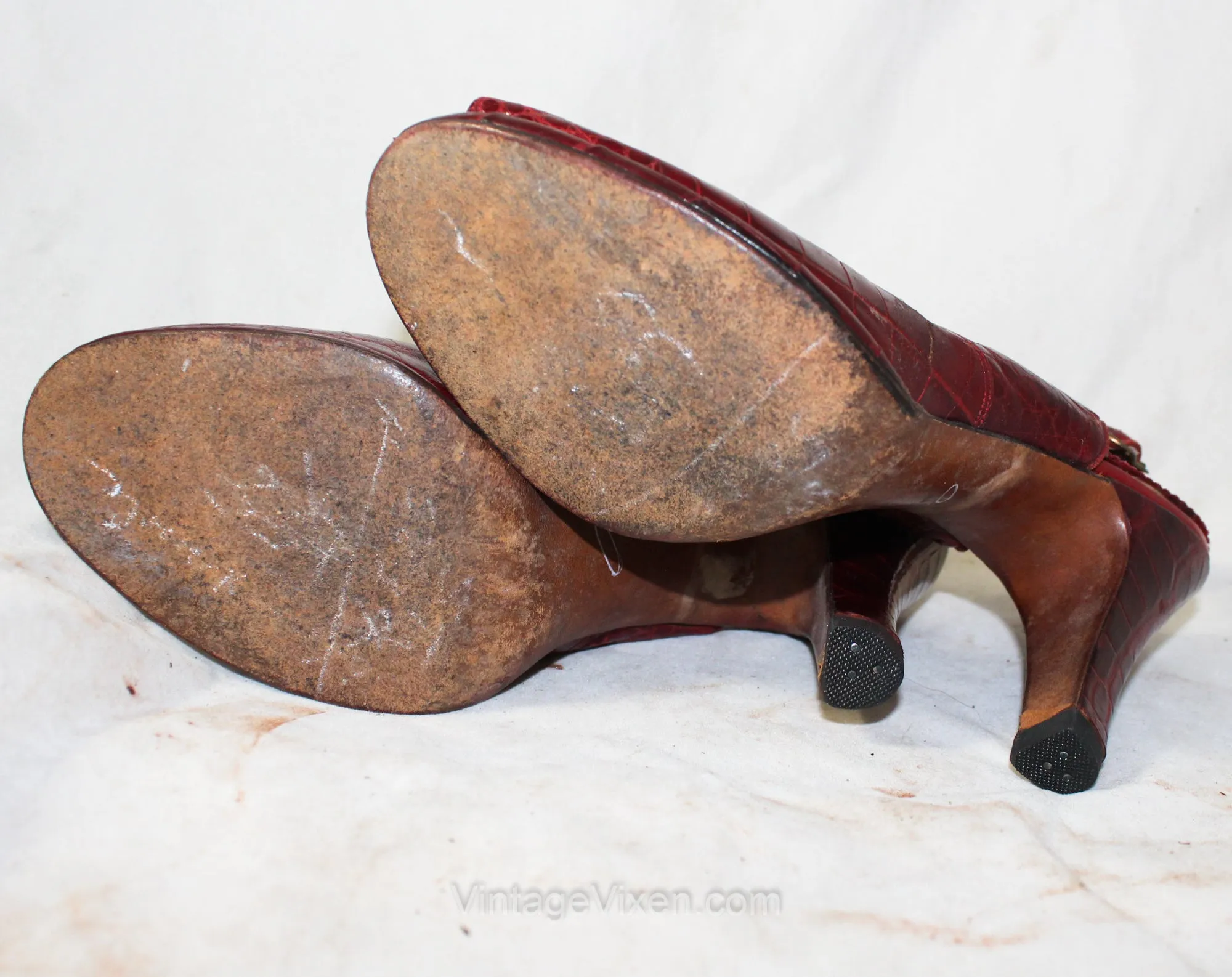 1940s Red Alligator Shoes High Heel Pump Reptile Peep Toe Size 7 Narrow