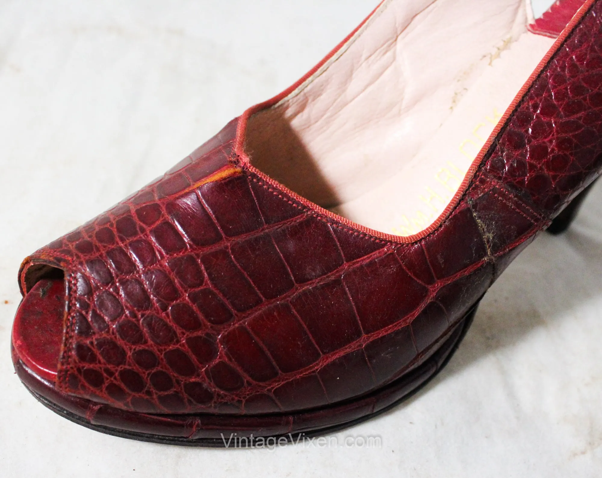 1940s Red Alligator Shoes High Heel Pump Reptile Peep Toe Size 7 Narrow