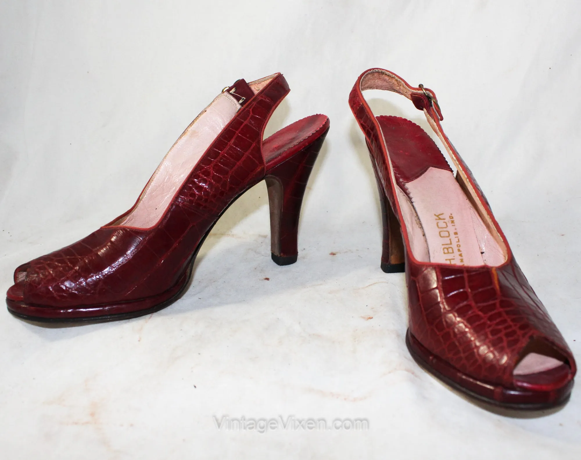 1940s Red Alligator Shoes High Heel Pump Reptile Peep Toe Size 7 Narrow