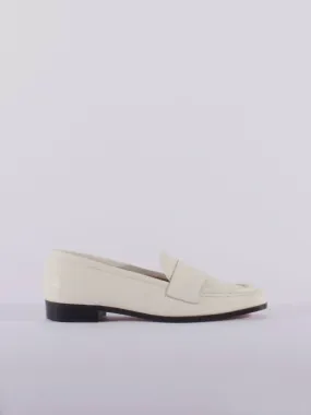 About Arianne - Women's Dali Loafer