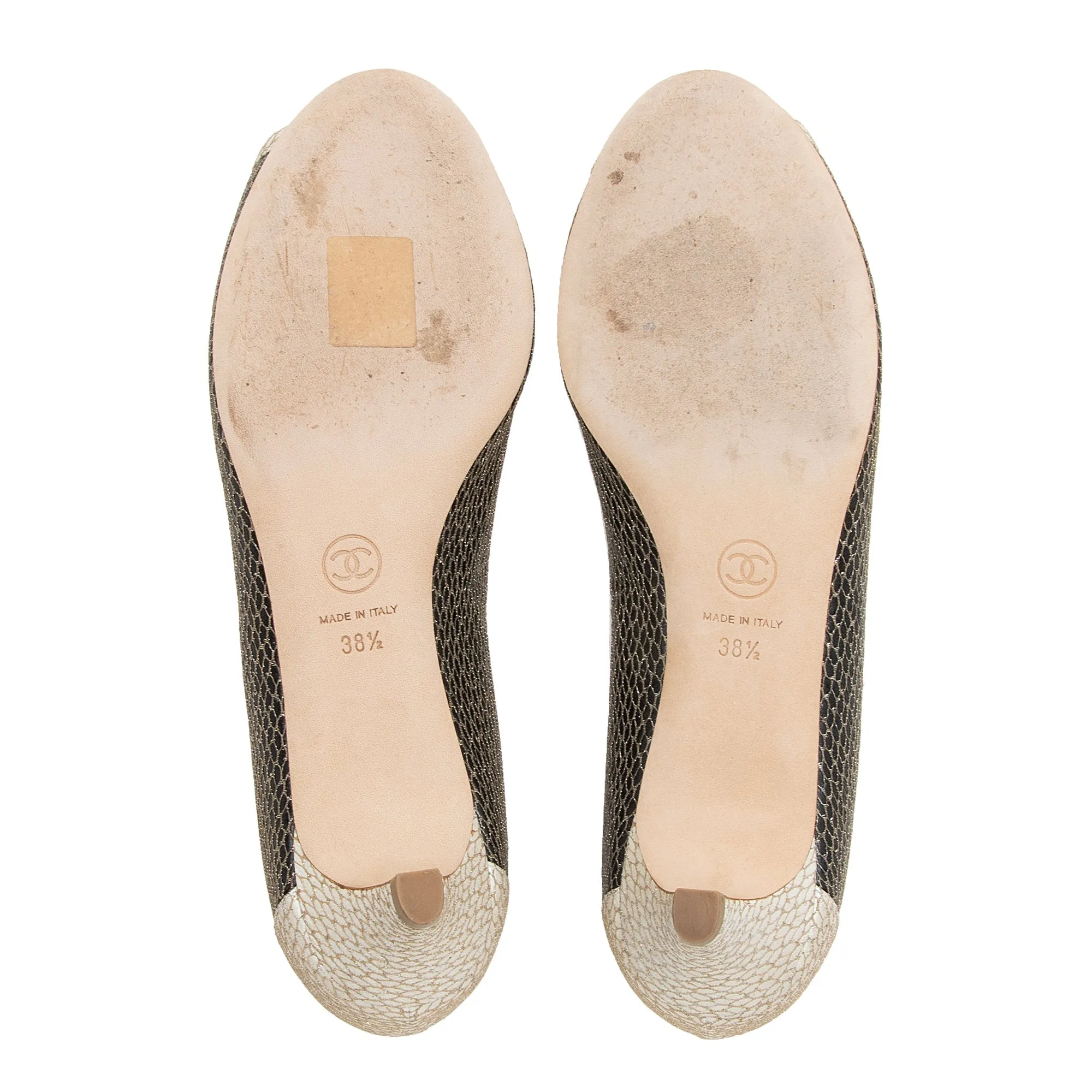 Chanel Calfskin Fishnet Pearl CC Peep Toe Pumps - Size 8.5 / 38.5 (SHF-vEnp7b)