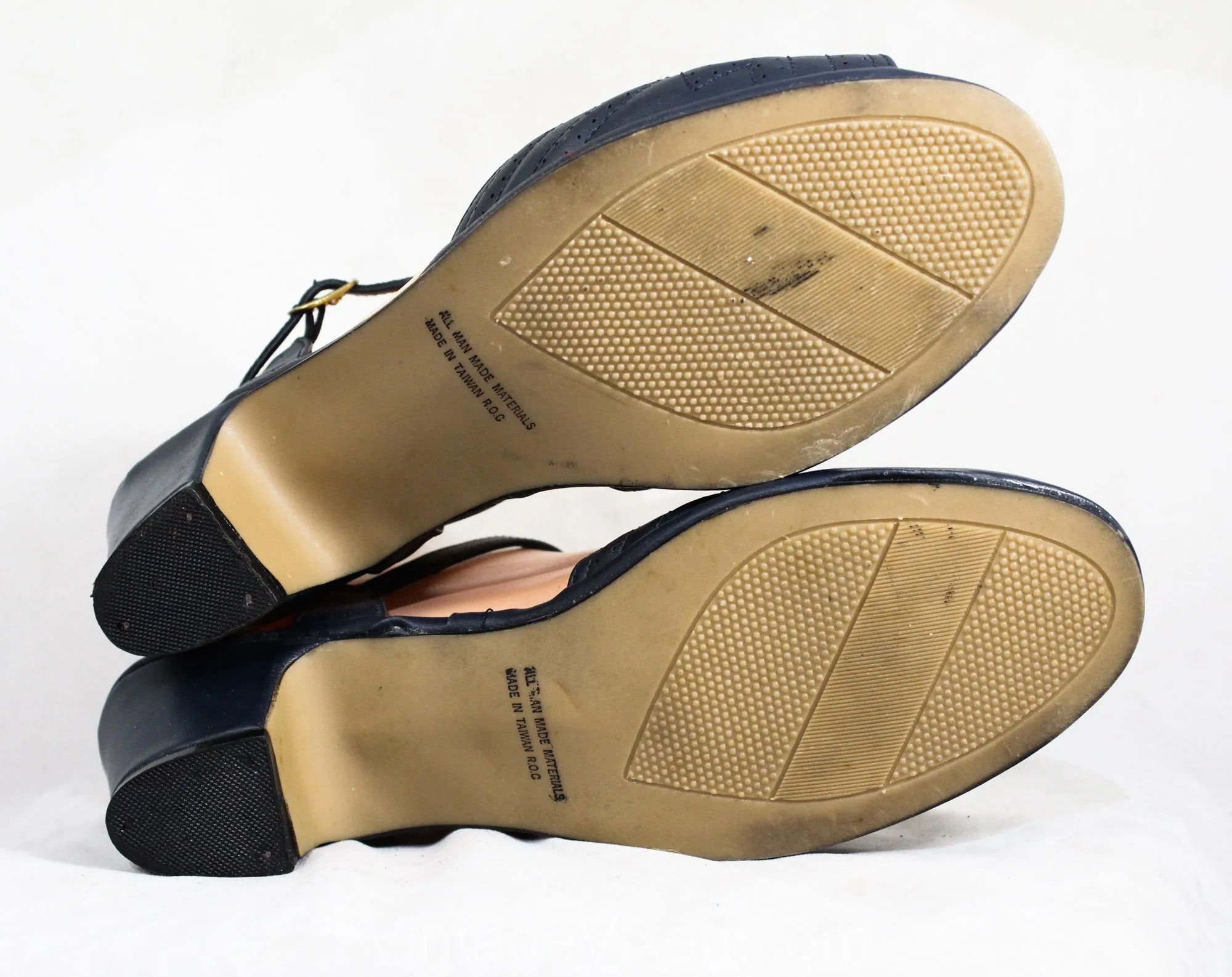 Size 9 Deco Navy Sandal - 30s Style 1970s Shoe - Dark Blue Zig-Zag Stitching - Wide Width Slingback Heels - Peep Toe 70s 80s Deadstock - 9WW