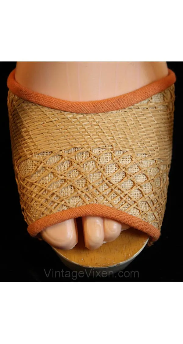Small Size 40s Platform Shoes - Fantastic 1940s WWII Era Woven Sandals with Carved Asian Hut Scenes - Size 4/5 Hand-Carved Asian Tiki Huts